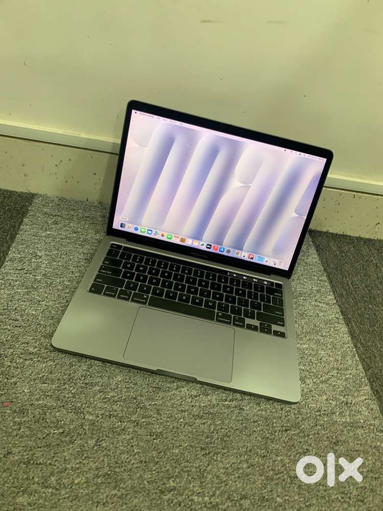 Apple MacBook Pro 2020 13inch i7 32GB 512GB TouchBar Bill & Warranty