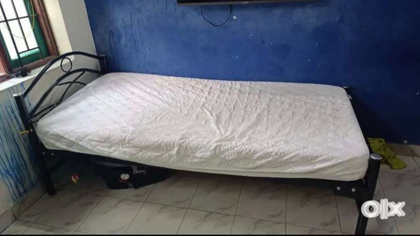 Single cot with mattress
