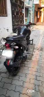 Grab a Deal! Yamaha FZS in Excellent Condition, 40 km/l