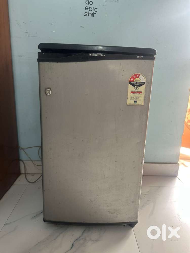 Mini fridge