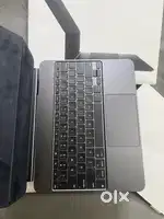 Apple iPad Magic keyboard 13 inch M4