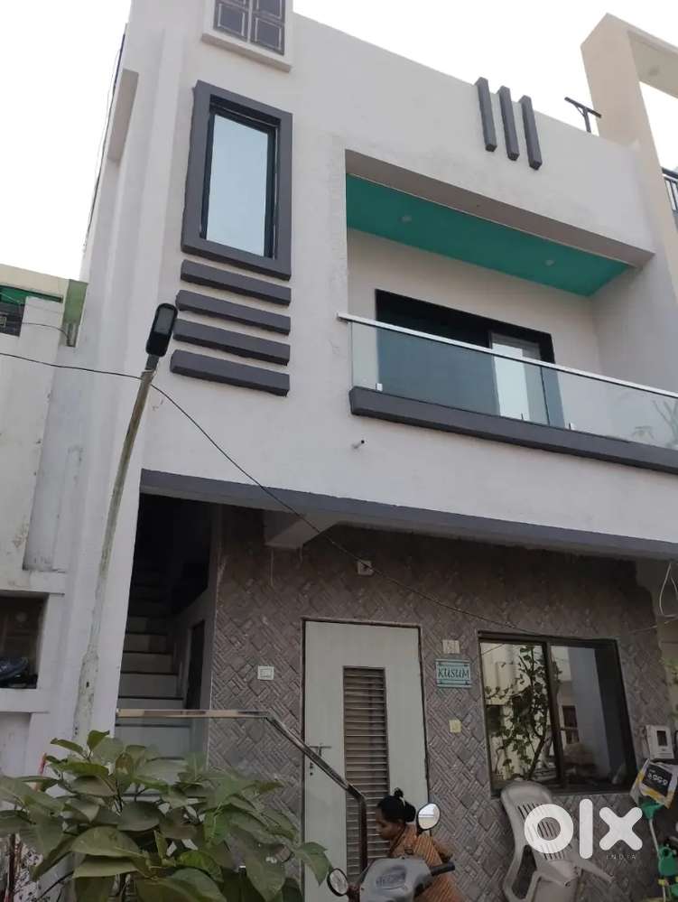 3b2h2k row house duplex for sale