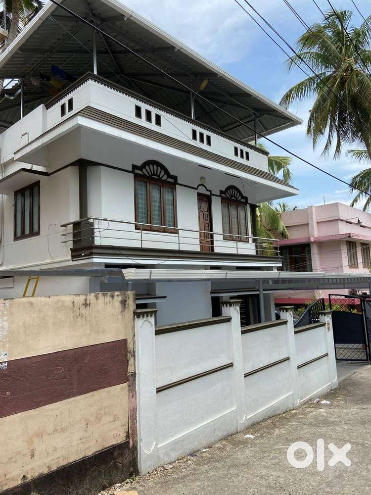 House For Sale At Kumarapuram