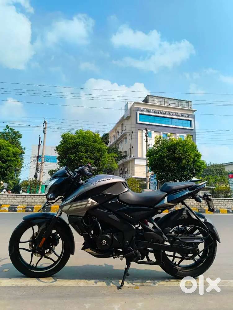 Bajaj ns 160