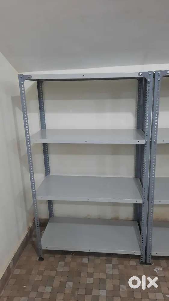 Slotted angle rack