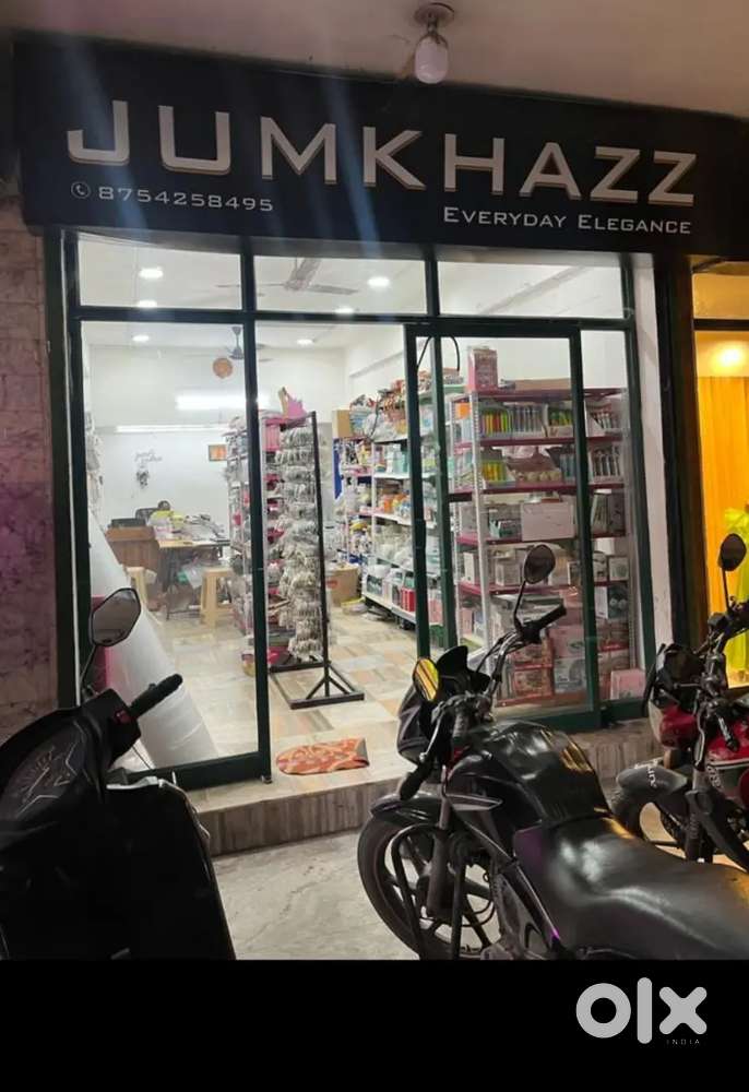 Sales staff needed for artificial Jewelery shop