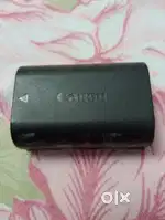 Canon original battery connection is good