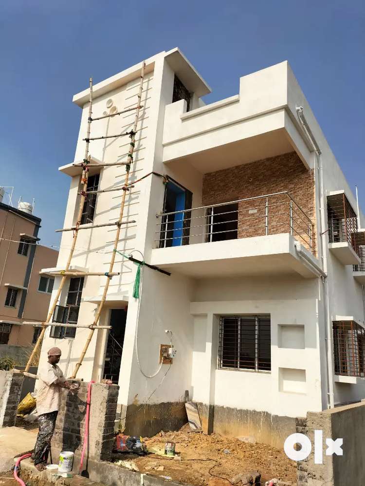 Duplex house & Simple house sale in Andal ukhra road near Airport