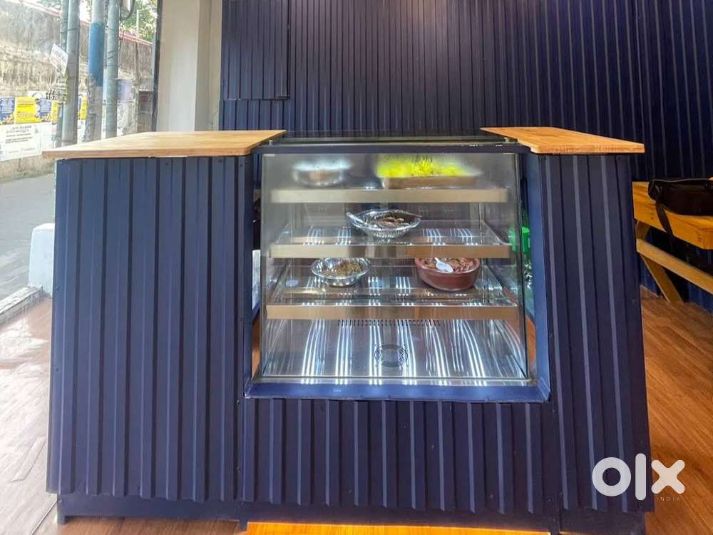 Display counter with heating support and its extension