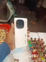 IQOO 12 LEGEND (16 GB RAM 512 ROM)