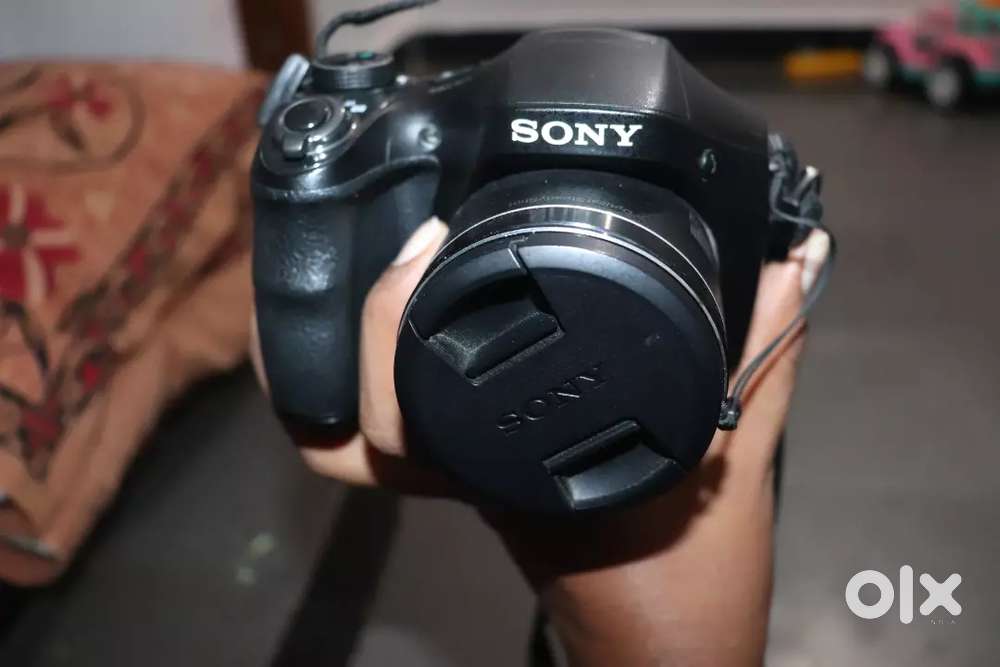 Sony H300 camera
