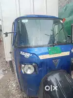 3Wheeler And 4W driver