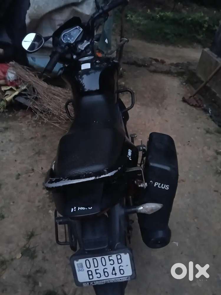 Single hand use, insurance available, service centre servicing