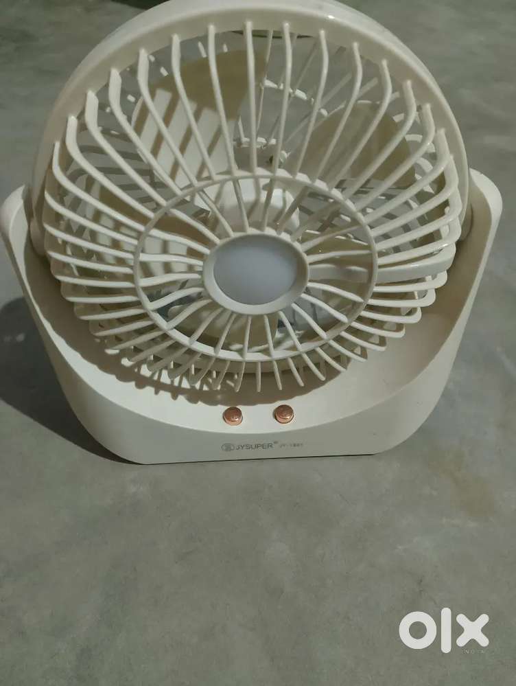Good condition mini fan super aier produce and LED light also