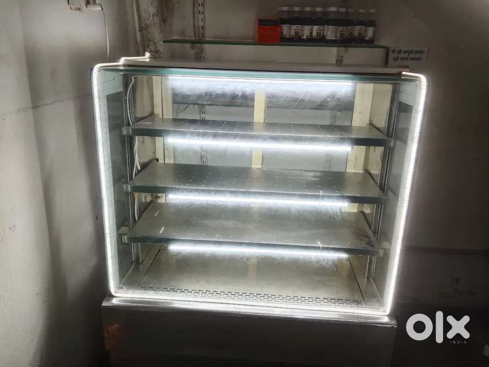 Display fridge counter( cake )