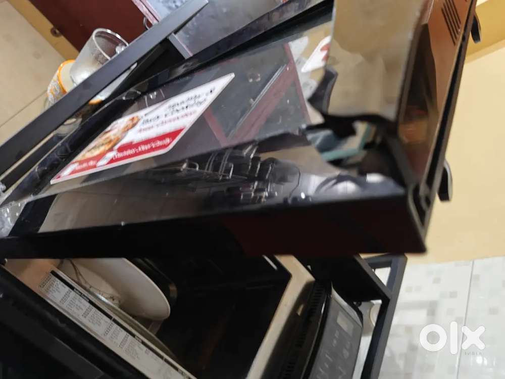 LG 28L MW Oven for Sale