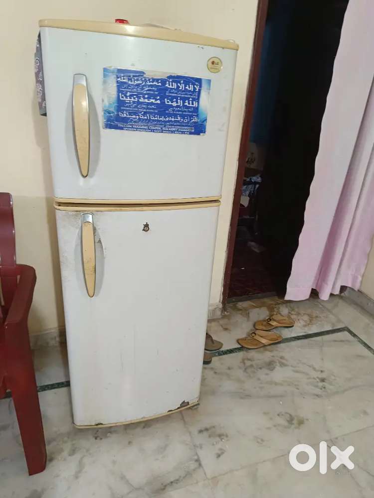 LG Refrigerator ( Negotiable)