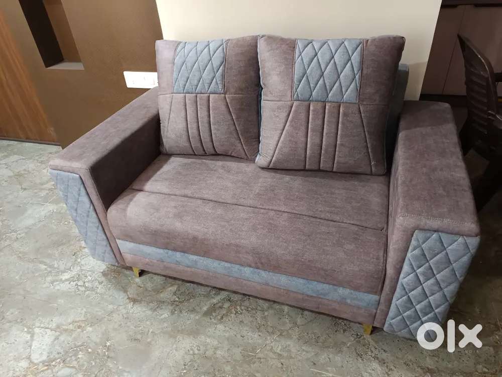 2 + 2 + 1 well maintained Sofa set