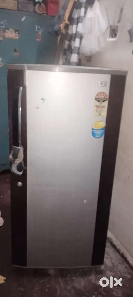 Excellent running condition lg 5star fridge