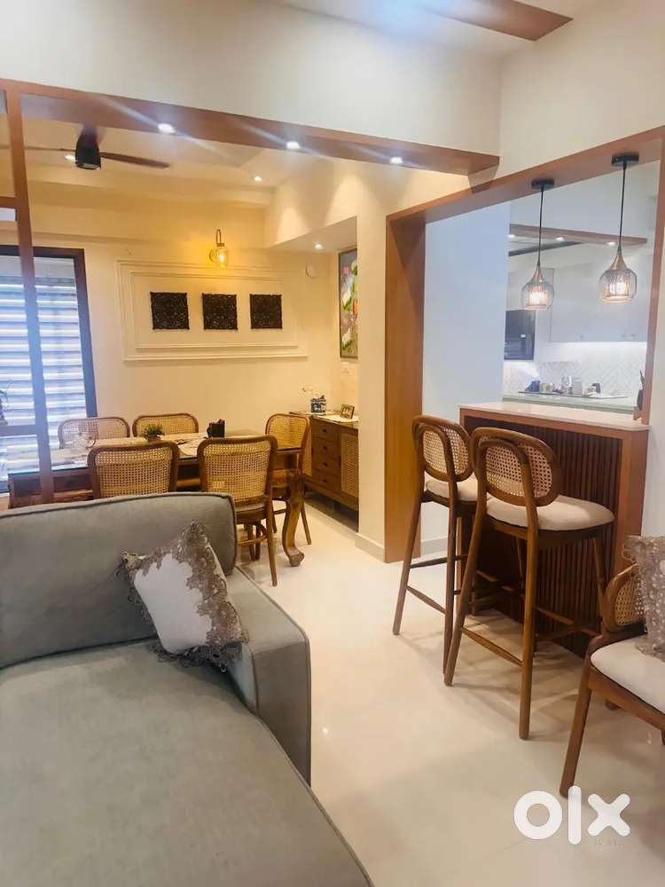 3 BHK FULLY FURNISHED LUXURY FLAT @ KUNDANOOR  MARADU