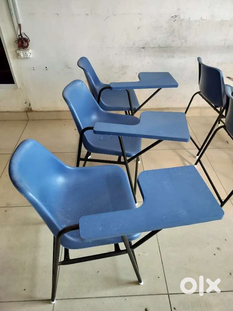 Kids table And Chairs