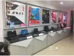 Need a girl for laptop showroom