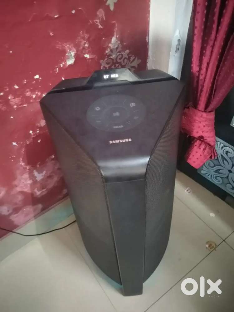 Samsung  party speaker T70