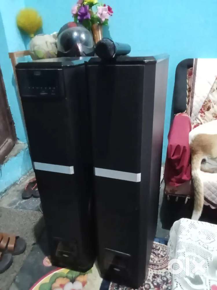 Home theatre speaker