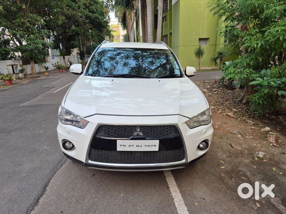 Mitsubishi Outlander 2.4 CVT, 2010, Petrol