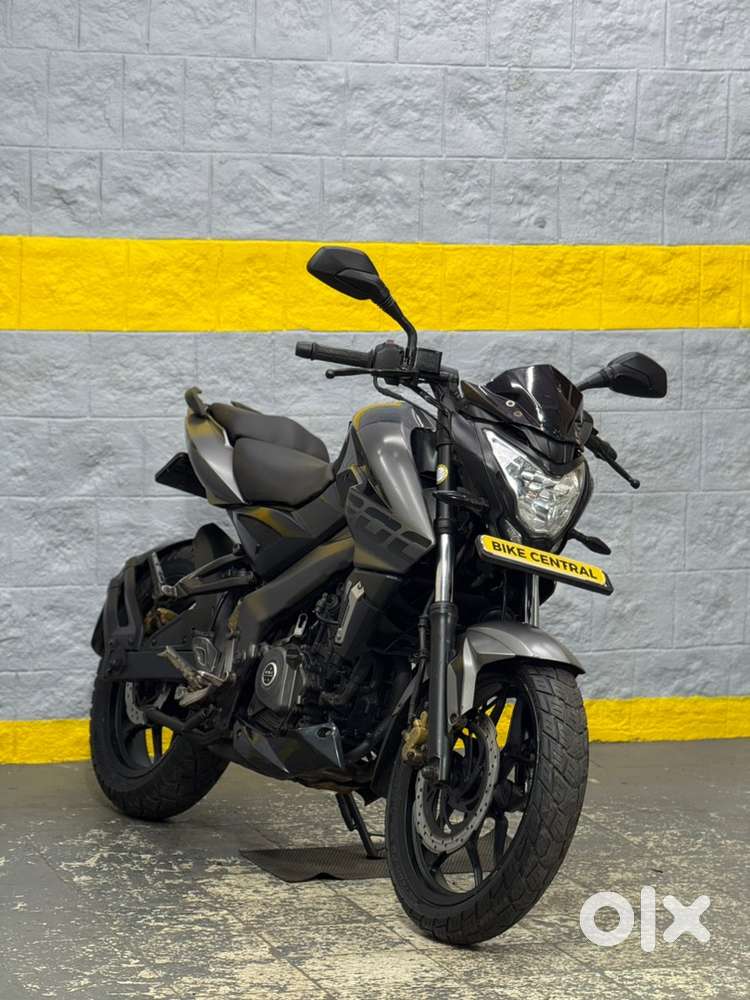 BAJAJ PULSAR NS200 (2730)