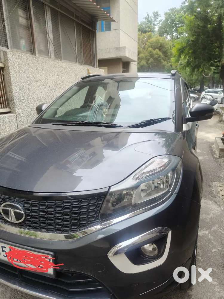 Nexon XMA Petrol Automatic