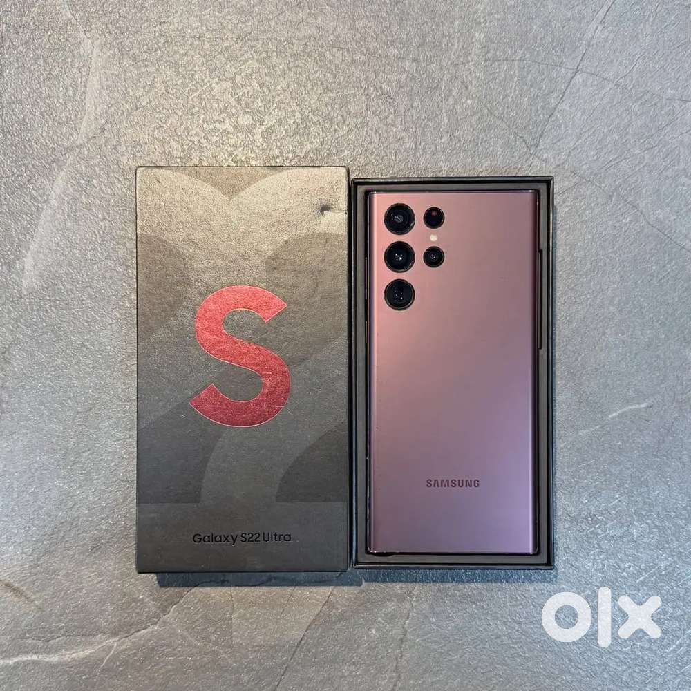 Samsung S22 Ultra • Excellent Condition • With Box & Accessories