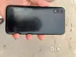 Naya phone le liya is liye bechna hai