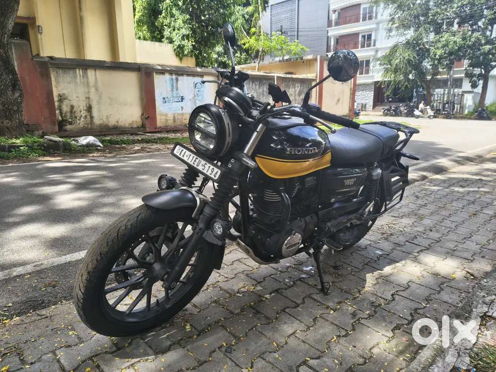 Honda CB 350RS With 15K Worth Accessories