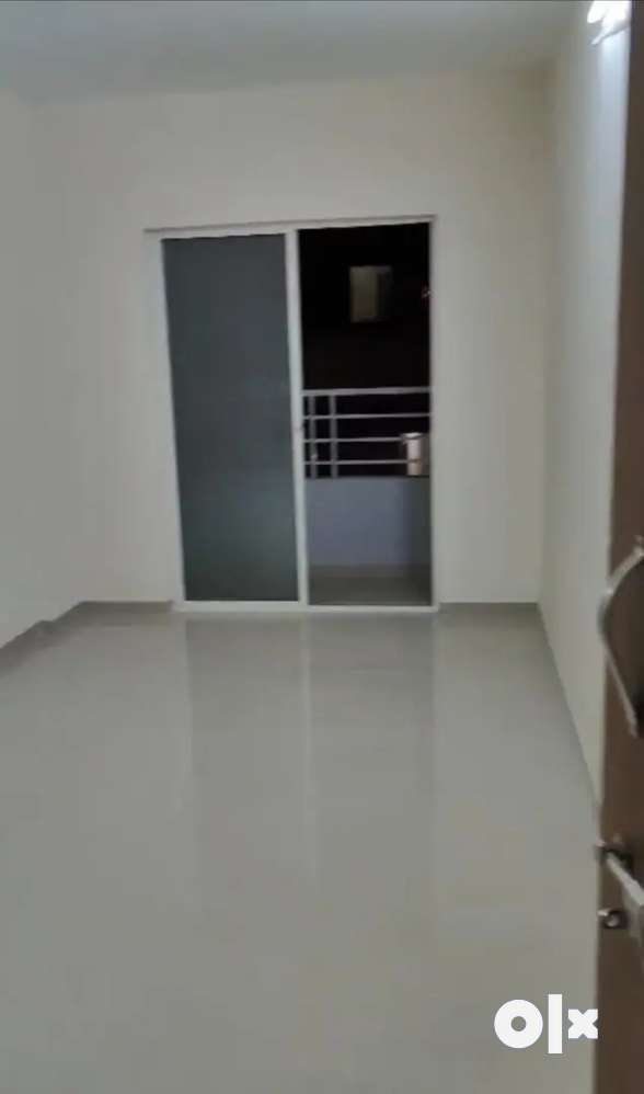 1bhk heavy deposit flat with lift and 24hrs water supp