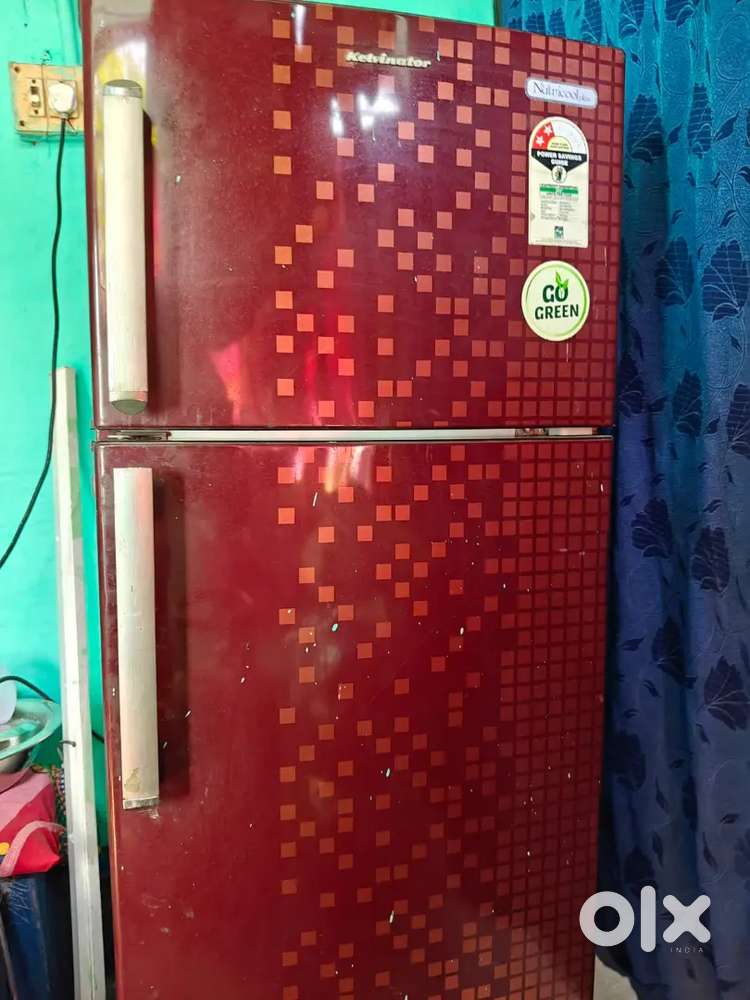 Kelvinator fridge double door.
