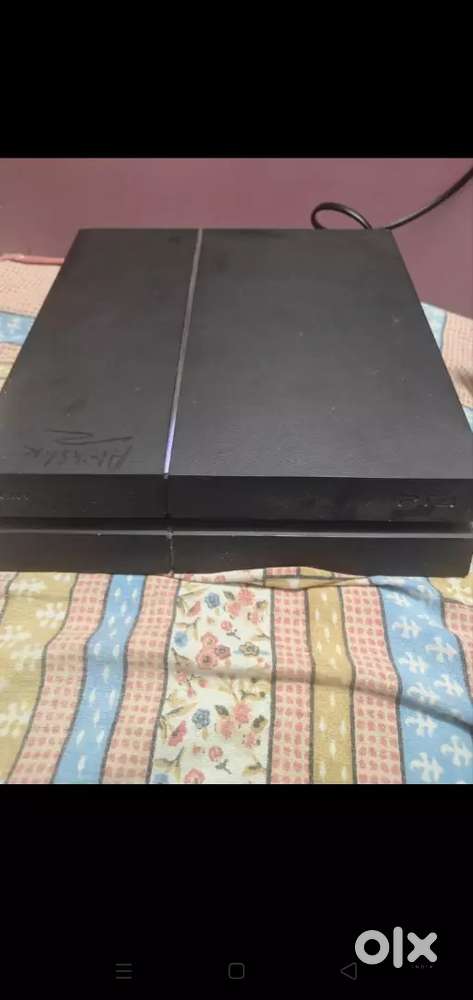 PS4 with VR attachment and 2 controller