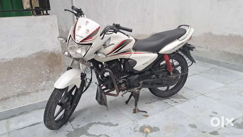 Honda Shine.  Year -2014