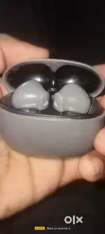 Bolt airbuds