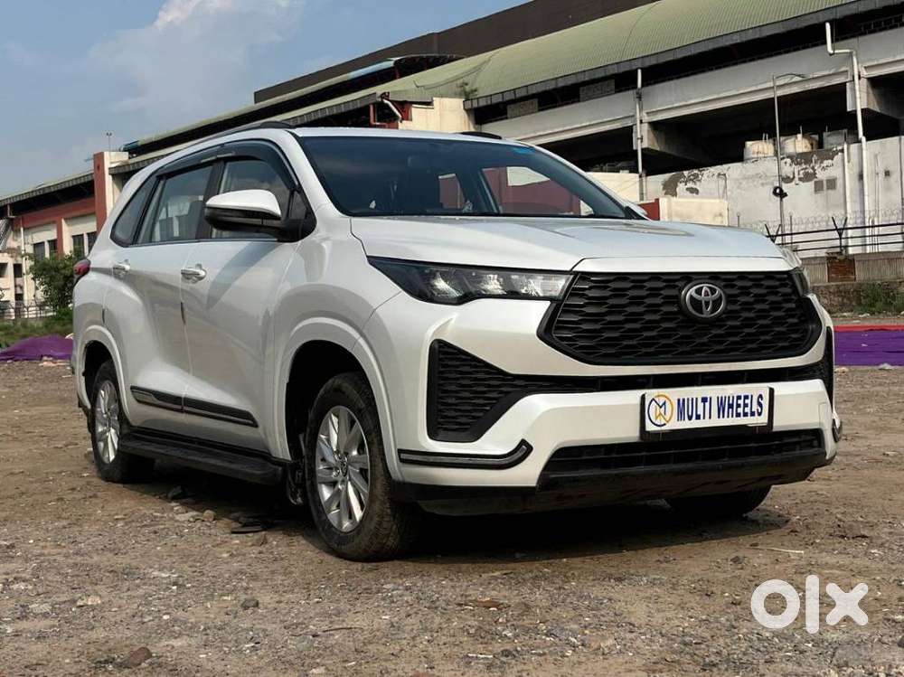 Toyota Innova Hycross 2.0 GX 7 STR, 2024, Petrol
