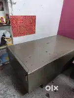 Iron diwan bed