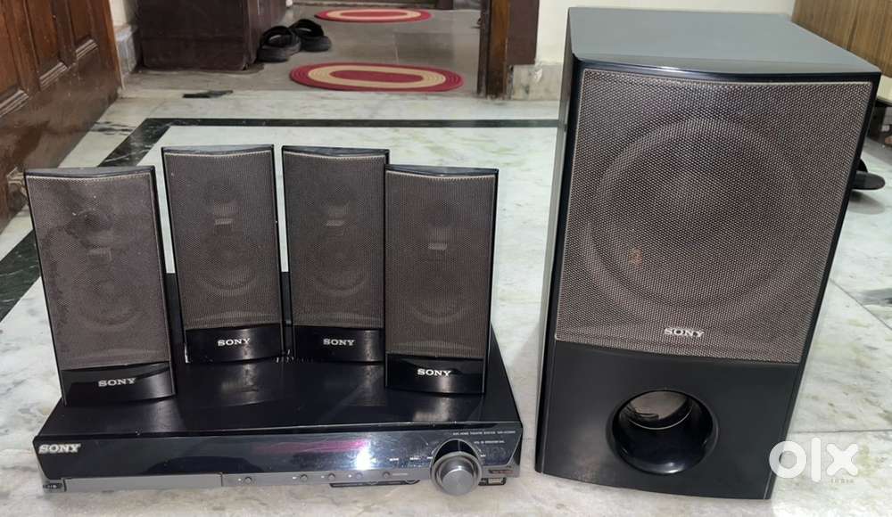 Sony dav dz390 k home theatre with 4 speakers and 1 woofer