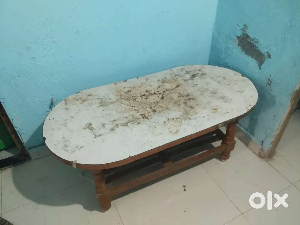Single bed and table