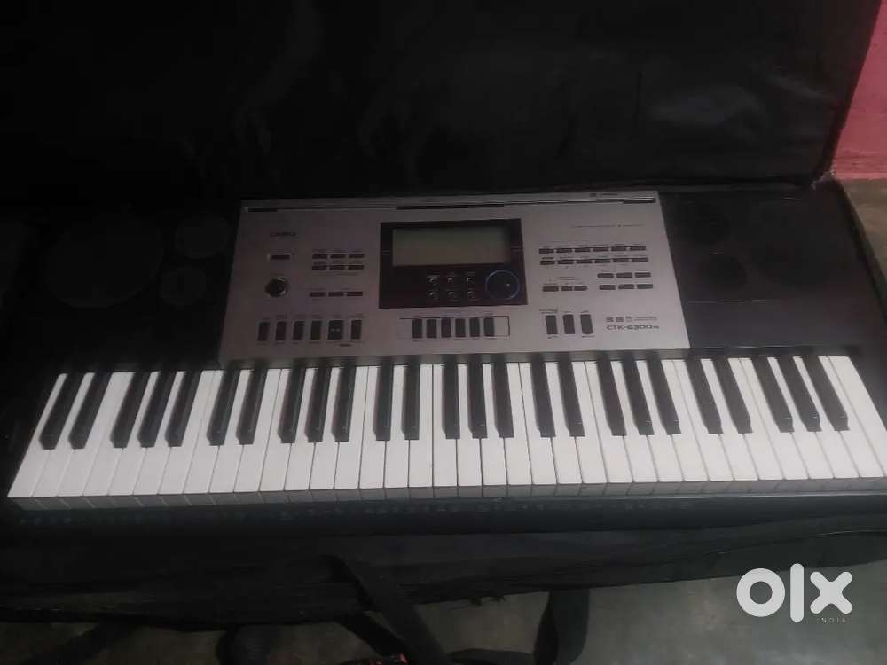 61 key Casio keyboard for sale