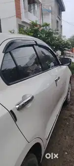Car bechna hai urgent