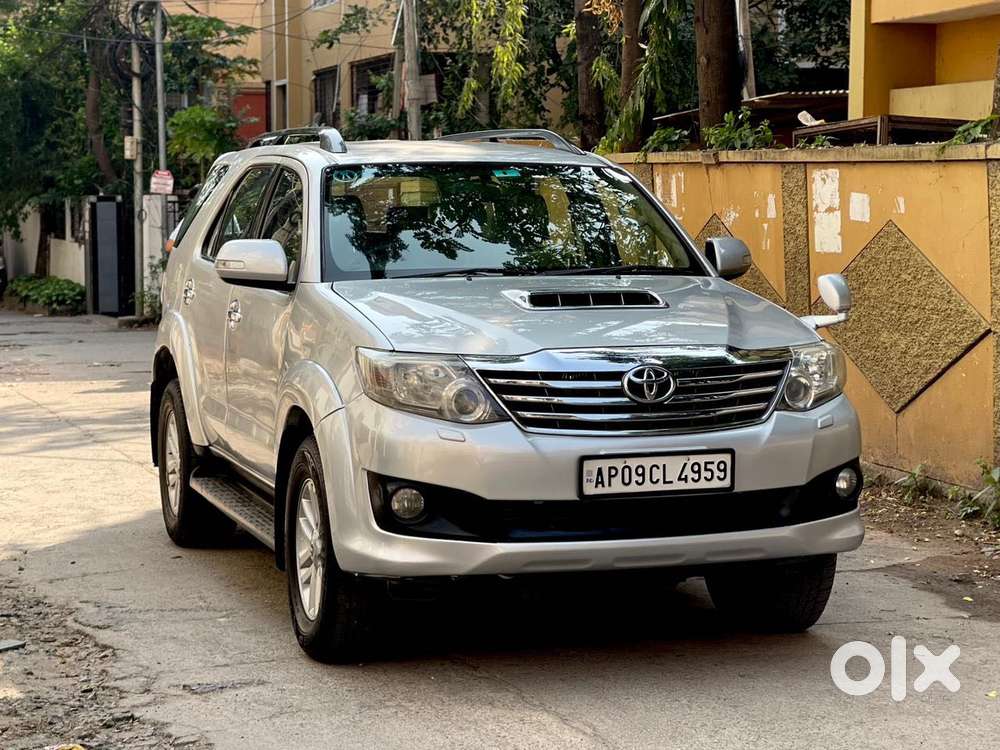 Toyota Fortuner 4X2 MT 2.8 Diesel, 2012, Diesel