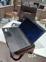 Asus laptop i3 1 tb hard daks window 10