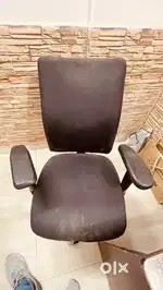 Table -4 nos chair-7nos office purpose