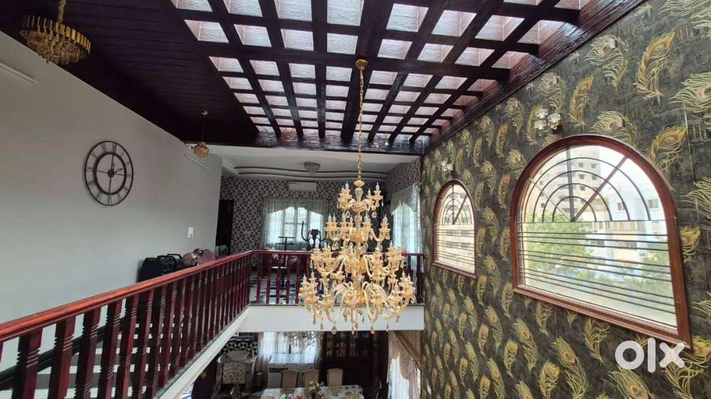 Semifurnished villa closer to Henur D mart for sale with 6bhk.