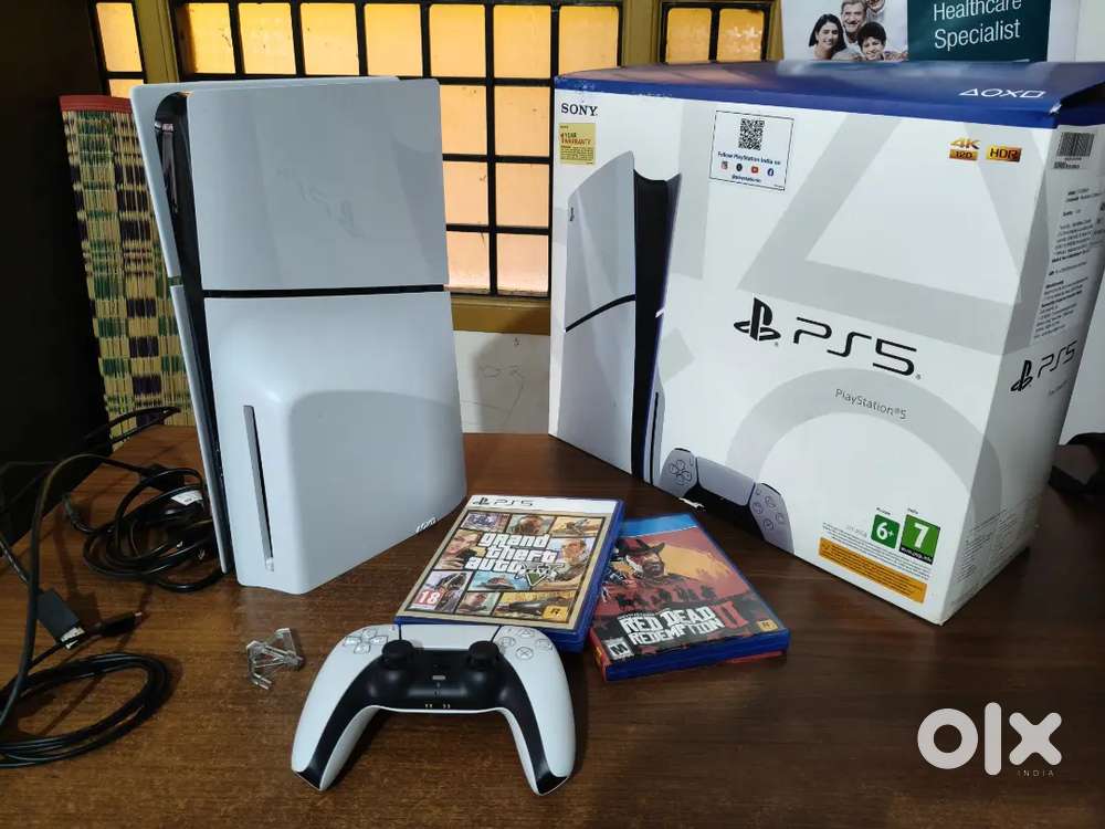 Sony play station 5 standard slim 1 TB